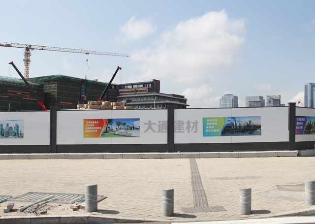 深圳施工用什么圍擋？建議選用深圳大通裝配式鋼圍擋