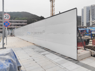 深圳大通建材A類(lèi)鋼結(jié)構(gòu)圍擋的結(jié)構(gòu)特性 應(yīng)用場(chǎng)景與優(yōu)勢(shì)